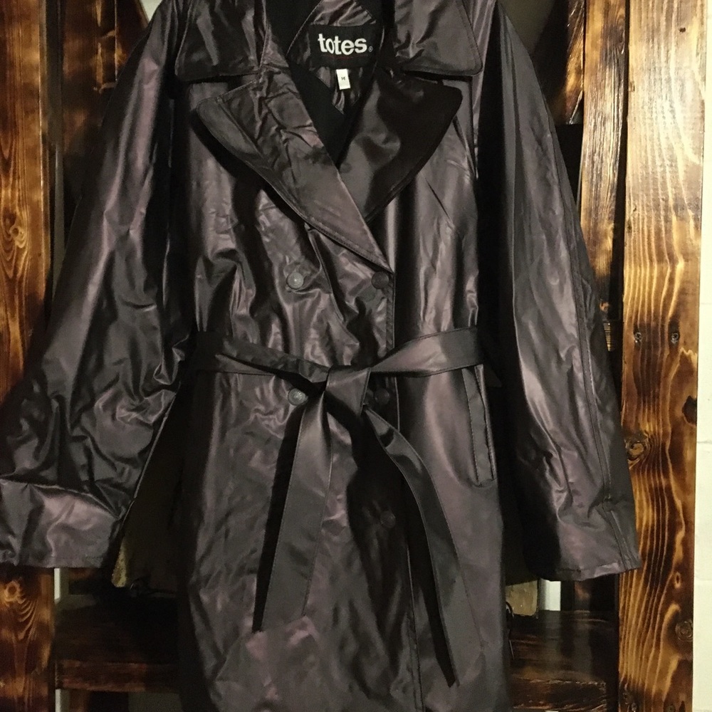 Totes raincoat